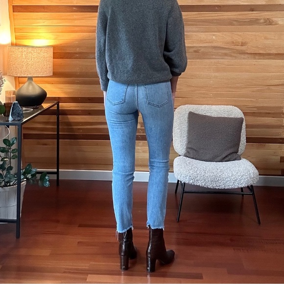 The Yoko High Rise Slim Jean - Light Blue - Picture 4 of 7